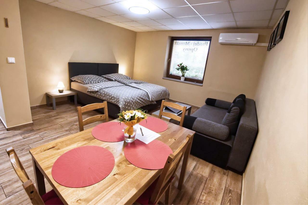 Nice Accommodation In Mikulov Eksteriør billede
